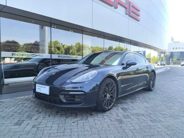 Фотография автомобиля — Porsche Panamera