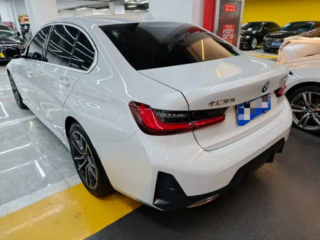 BMW 3 Series — Фото автомобиля 16