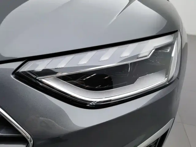 Audi A4L — Фото автомобиля 7