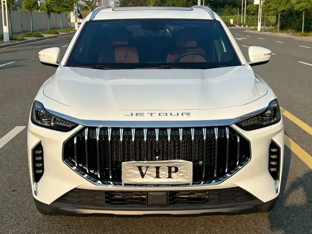 Jetour X70 Plus — Фото автомобиля 2