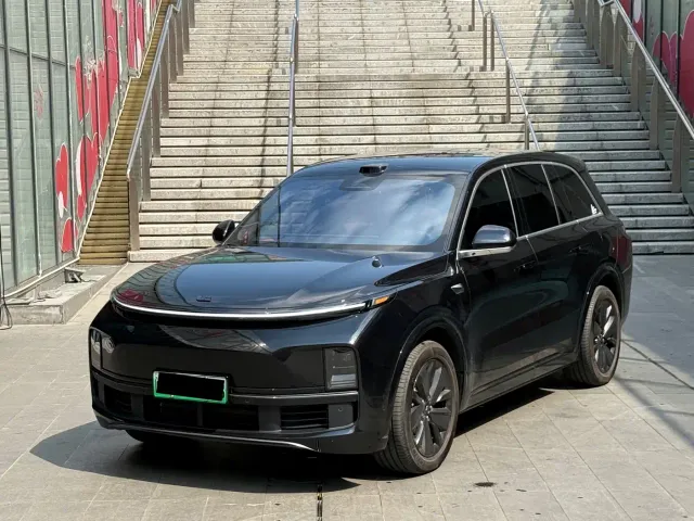 Фотография автомобиля — Li Auto L8