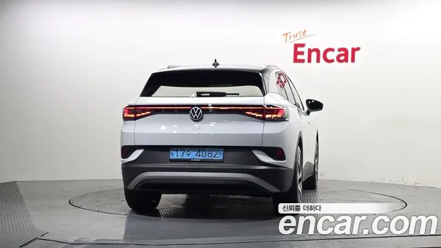 Volkswagen ID.4 — Фото автомобиля 4