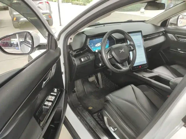 Xpeng G3 — Фото автомобиля 15