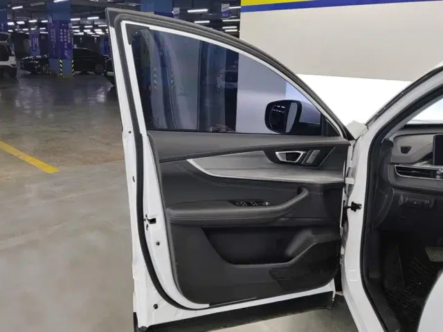 Chery Tiggo 8 — Фото автомобиля 7