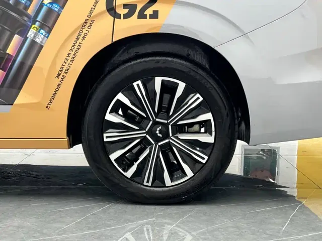 Wuling Starlight 730 — Фото автомобиля 13