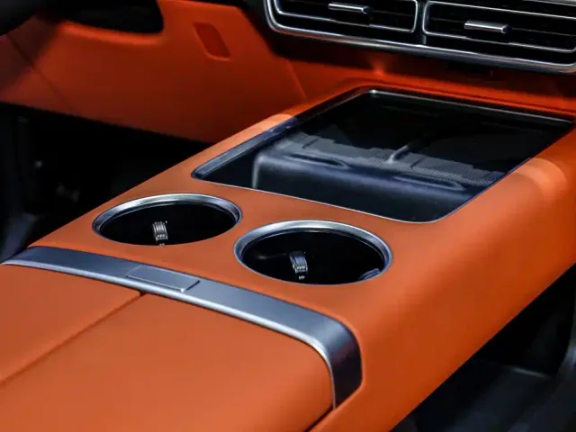 Li Auto L7 — Фото автомобиля 16