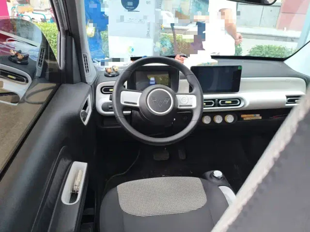 Wuling Hongguang Mini EV — Фото автомобиля 2