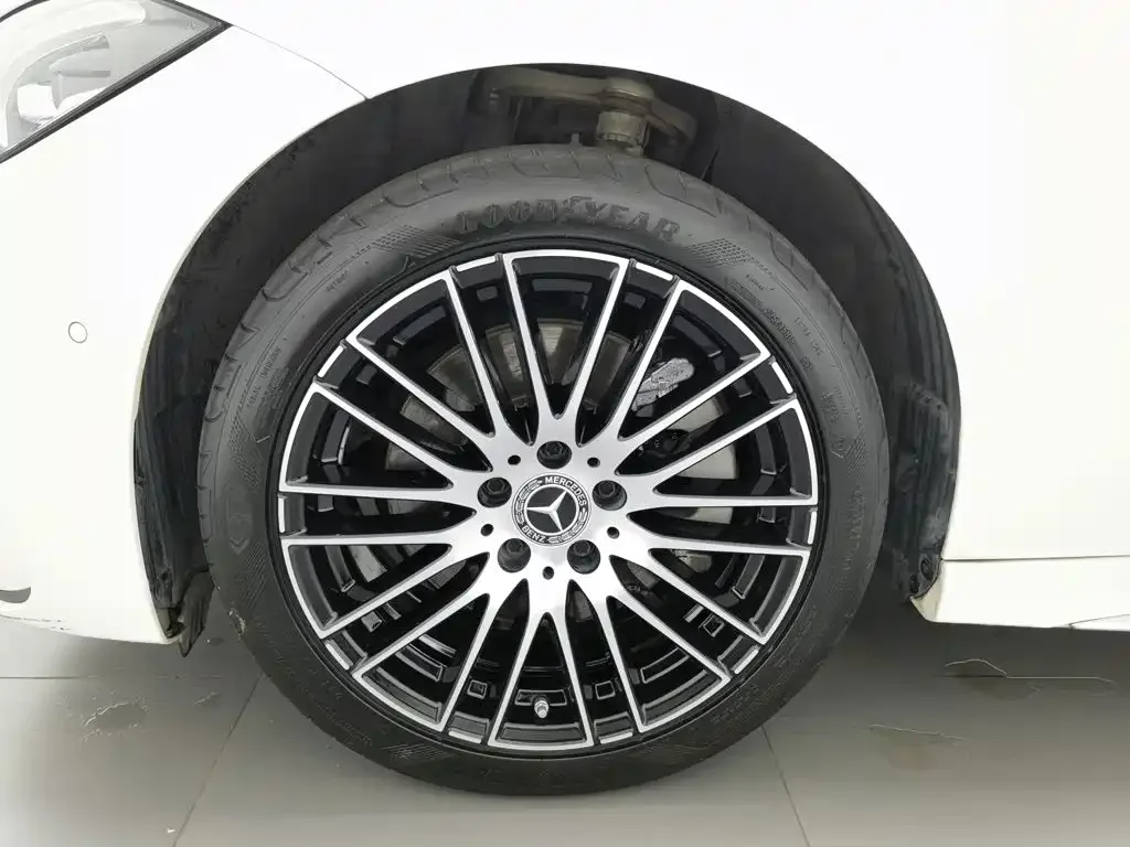 Mercedes-Benz Mercedes-Benz C-Class 2022 Facelift C 260 L Sport — Фото автомобиля 17