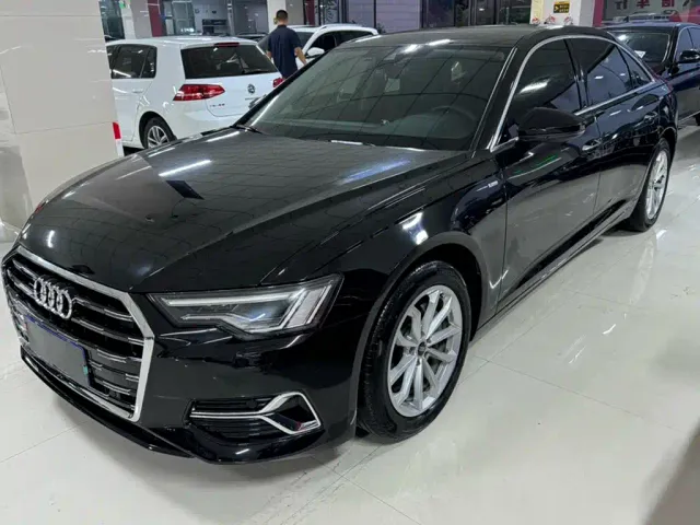 Фотография автомобиля — Audi A6L