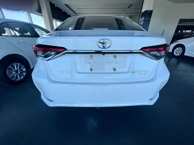 Toyota Corolla — Фото автомобиля 5