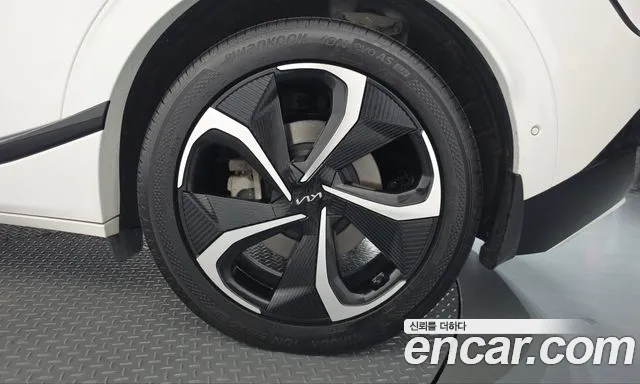 Kia EV6 — Фото автомобиля 6