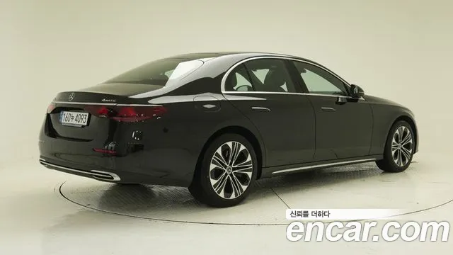 Mercedes-Benz E-Class E-класс W214 — Фото автомобиля 2