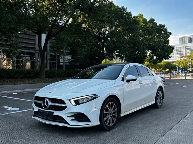 Mercedes-Benz A-Class — Фото автомобиля 3