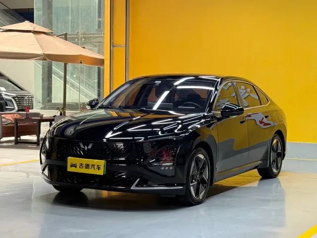 Фотография автомобиля — Wuling Starlight