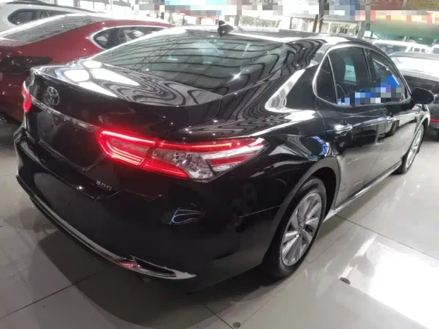 Toyota Camry — Фото автомобиля 6