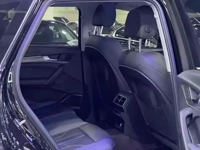 Audi Q5L — Фото автомобиля 7