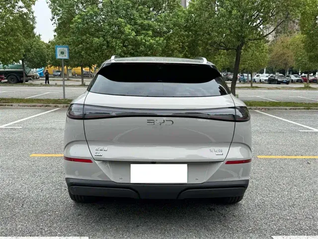 BYD Sealion 06 — Фото автомобиля 12