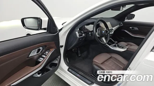 BMW 3 Series G20 — Фото автомобиля 12