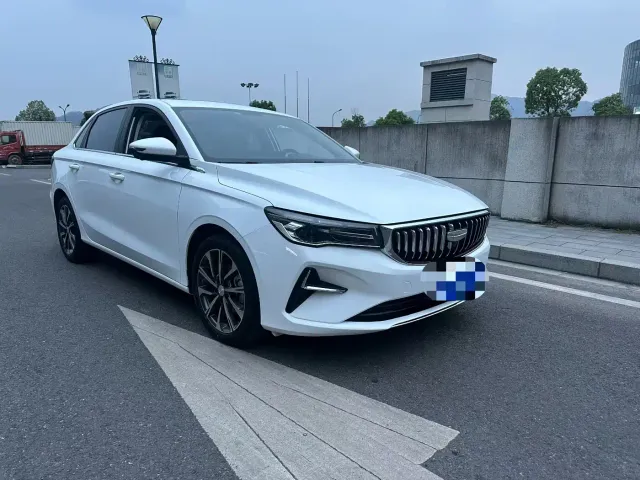 Geely Emgrand — Фото автомобиля 3