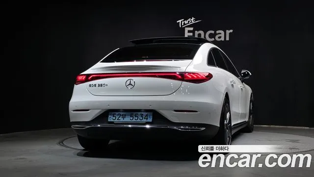 Mercedes-Benz EQE — Фото автомобиля 4