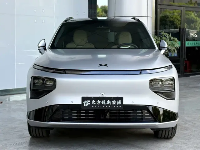 Xpeng G9 — Фото автомобиля 2