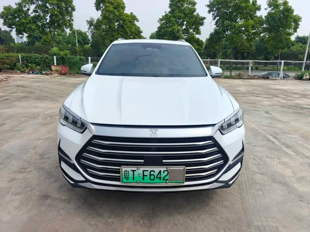 BYD Song Pro — Фото автомобиля 2