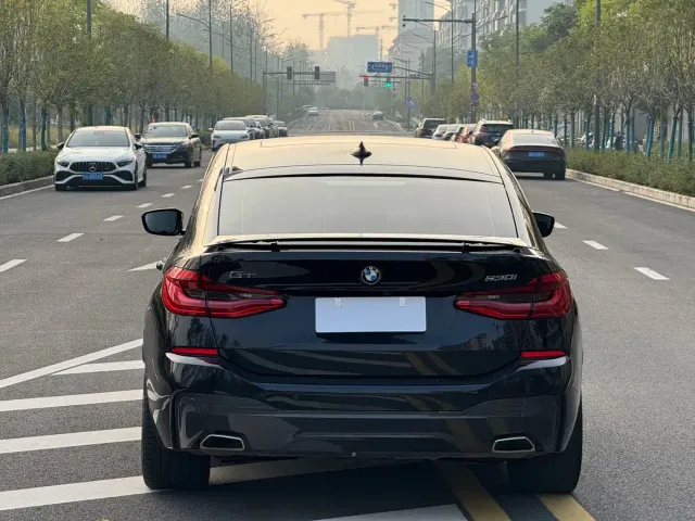BMW 6 Series Gran Turismo — Фото автомобиля 9