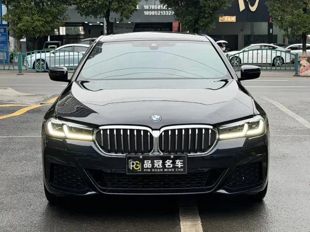 BMW 5 Series — Фото автомобиля 2