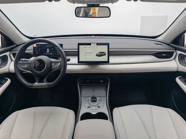 BYD Seal 05 DM-i — Фото автомобиля 15
