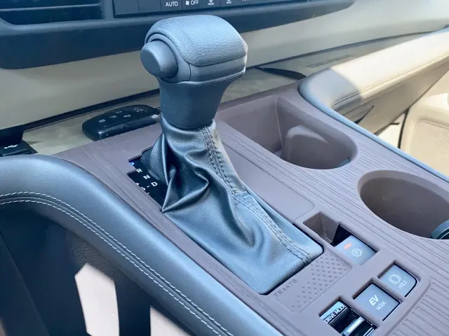 Toyota Sienna — Фото автомобиля 14