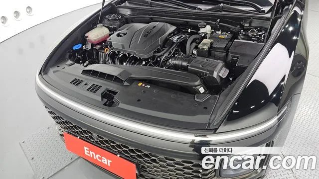 Hyundai Grandeur GN7 — Фото автомобиля 9