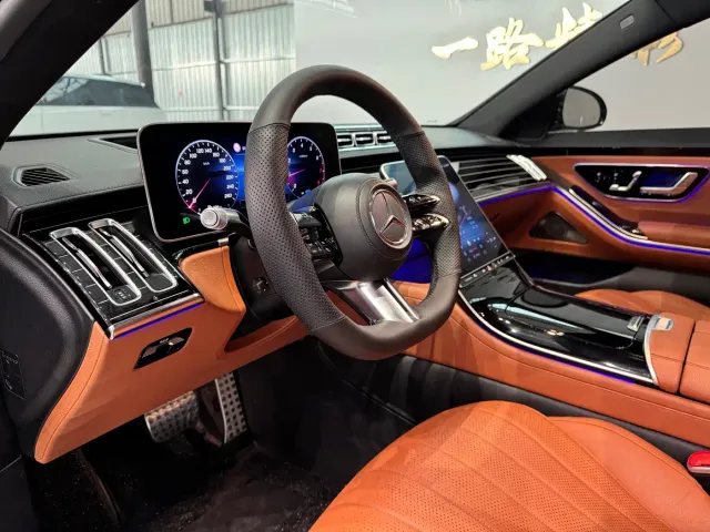 Mercedes-Benz S-Class — Фото автомобиля 12