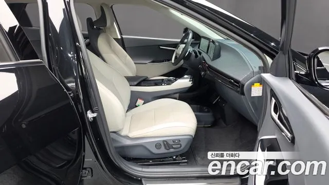 Kia EV6 — Фото автомобиля 16