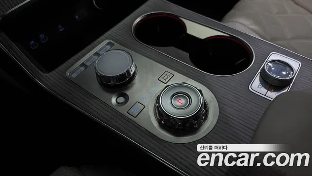 Genesis GV80 — Фото автомобиля 9