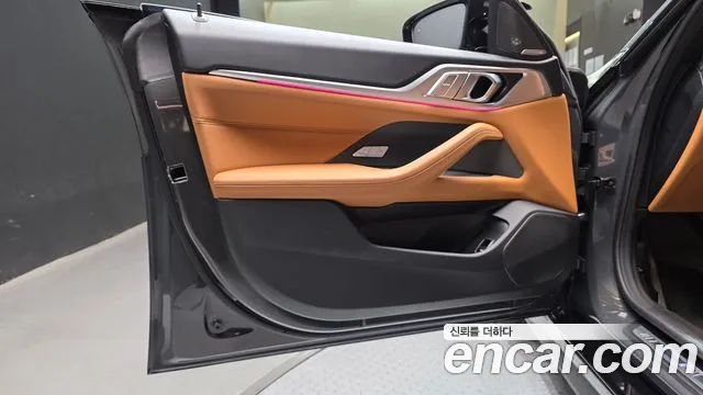 BMW i4 — Фото автомобиля 13