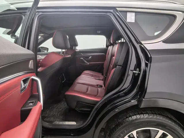 Jetour Jetour X70 PLUS 2021 1.6T DCT Star 7-Seater — Фото автомобиля 15