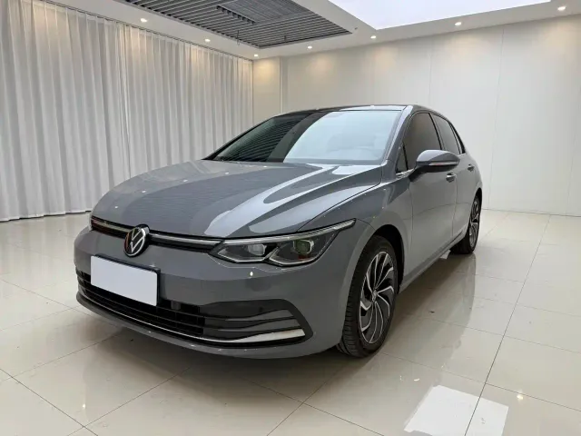 Фотография автомобиля — Volkswagen Golf