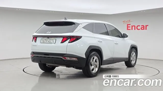 Hyundai Tucson Tucson (NX4) Бензин 1.6 турбо 2WD — Фото автомобиля 2