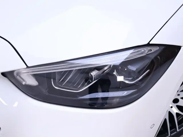 Mercedes-Benz C-Class — Фото автомобиля 4