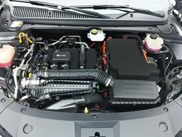 BYD Qin L — Фото автомобиля 10