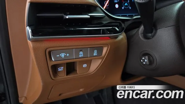 Genesis G80 Бензин 2.5 турбо AWD — Фото автомобиля 15