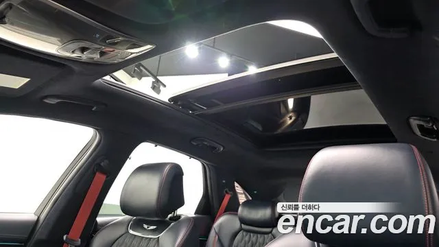 Genesis GV70 — Фото автомобиля 19