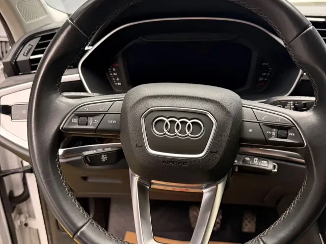 Audi Q3 — Фото автомобиля 16