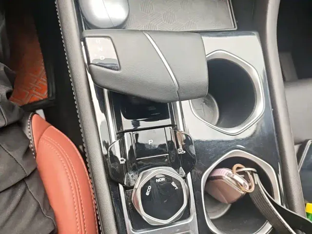 Changan Eado — Фото автомобиля 13