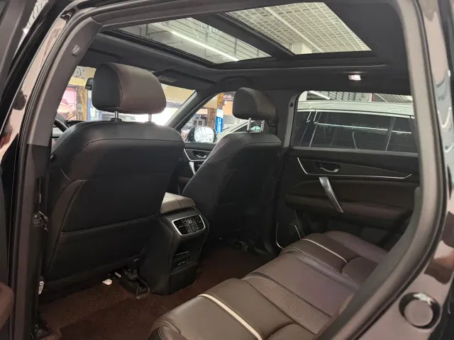 Honda UR-V — Фото автомобиля 6