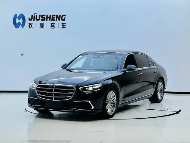 Фотография автомобиля — Mercedes-Benz S-Class
