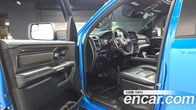 Dodge Ram — Фото автомобиля 10