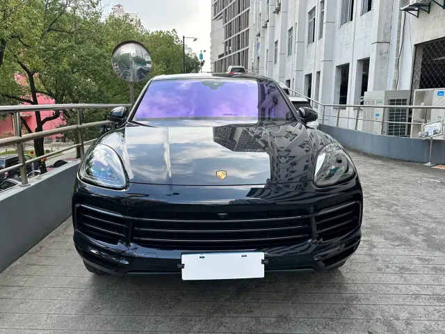 Porsche Cayenne — Фото автомобиля 2