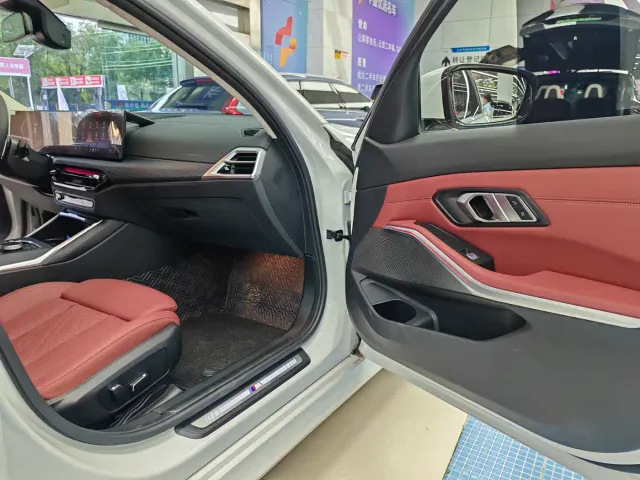 BMW 3 Series — Фото автомобиля 22