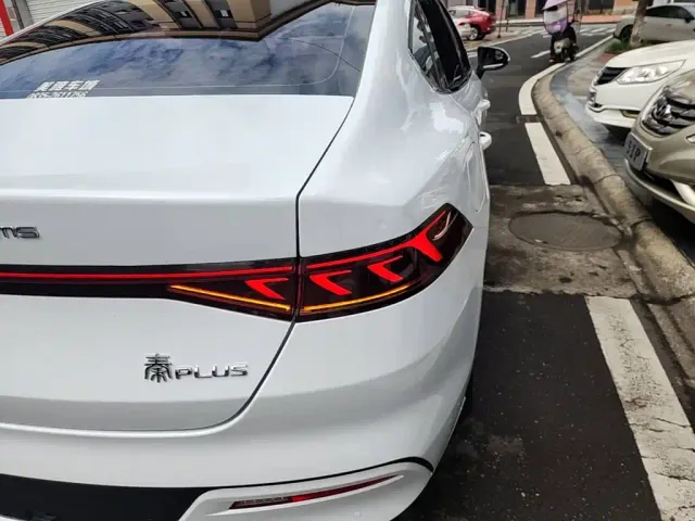 BYD Qin PLUS — Фото автомобиля 7